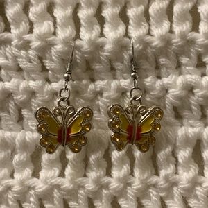 Shinny vintage butterfly earrings!